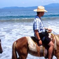 Paseo a caballo en Ixtapa-Zihuatanejo